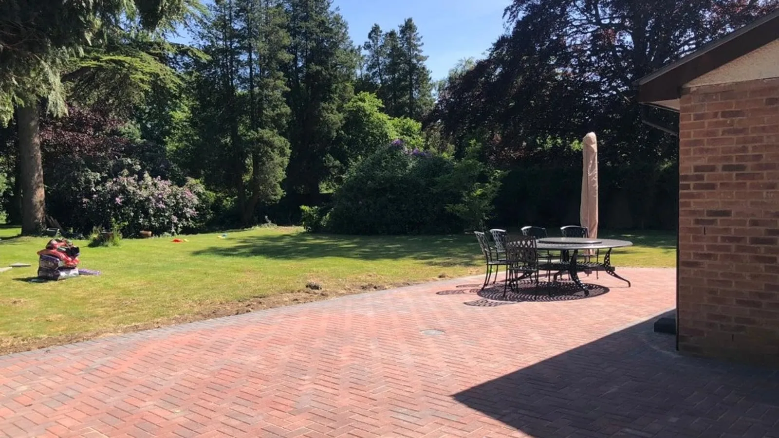 Block Paving Patios by JR Landscapes & Driveways