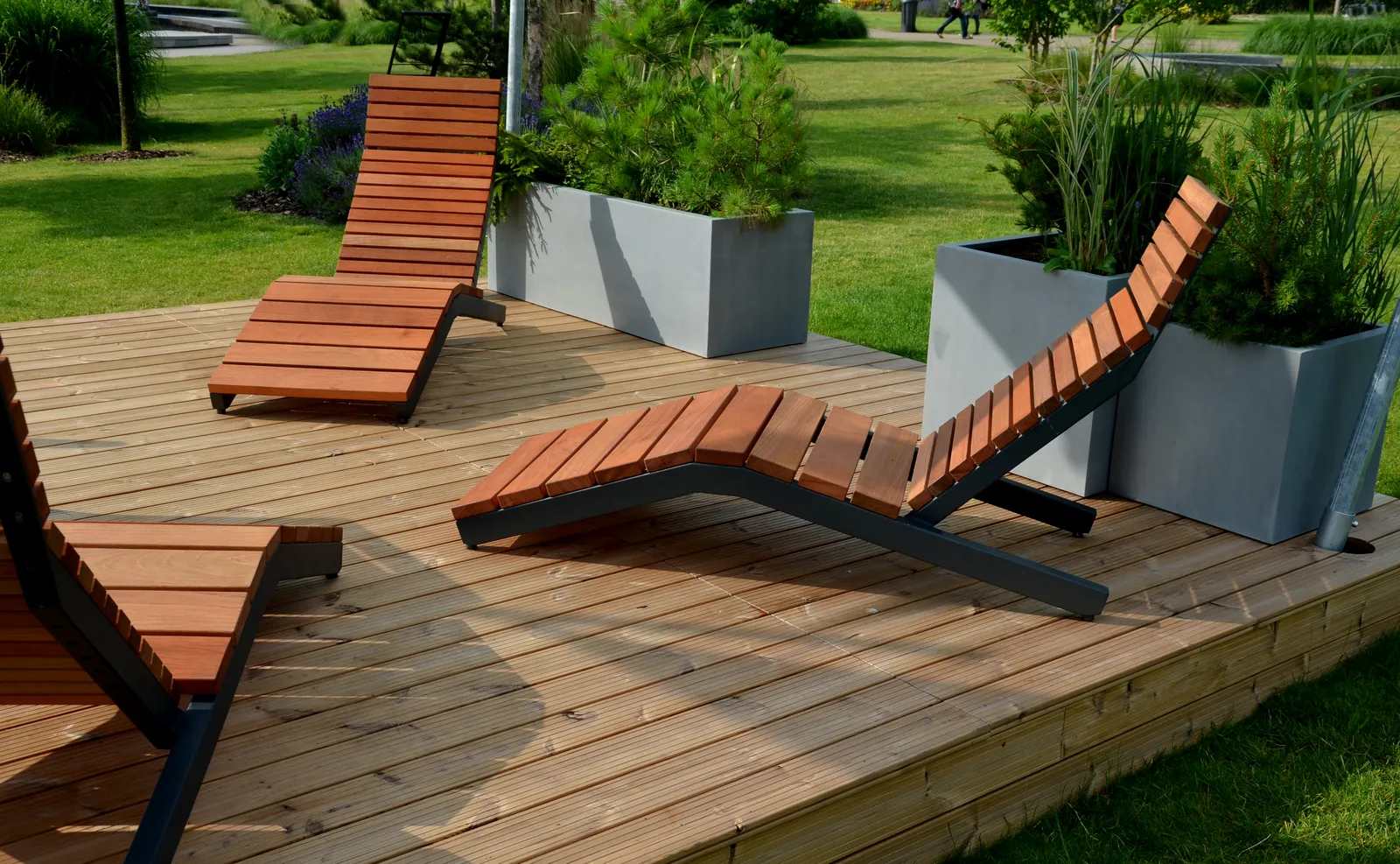 Wooden Decking by JR Landscapes & Driveways